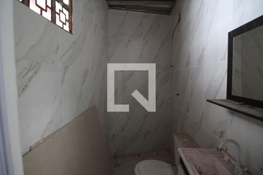 Banheiro de kitnet/studio à venda com 1 quarto, 30m² em Taquara, Rio de Janeiro