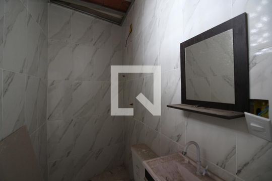 Banheiro de kitnet/studio à venda com 1 quarto, 30m² em Taquara, Rio de Janeiro