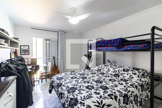Quarto 1 da Casa 1 de casa à venda com 4 quartos, 300m² em Sacomã, São Paulo