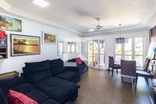 Casa à venda com 4 quartos, 300m² em Sacomã, São Paulo