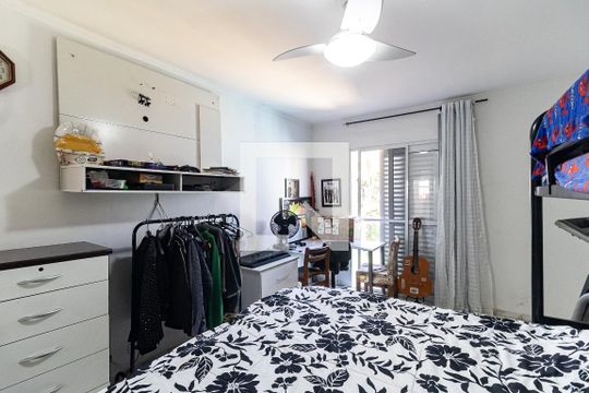 Quarto 1 da Casa 1 de casa à venda com 4 quartos, 300m² em Sacomã, São Paulo