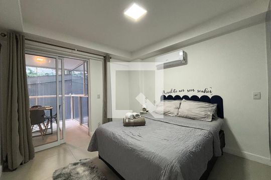 Quarto de kitnet/studio à venda com 1 quarto, 54m² em Copacabana, Rio de Janeiro