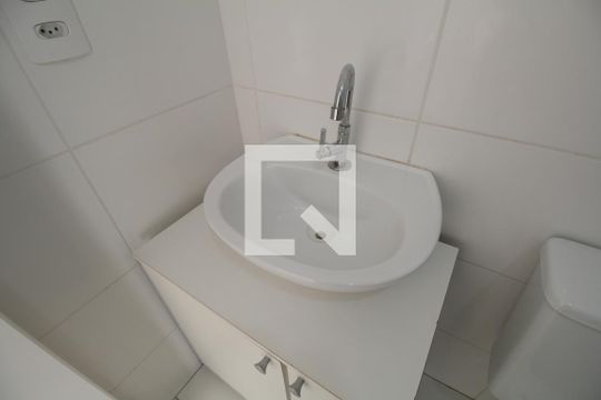 Banheiro Suíte  de apartamento para alugar com 1 quarto, 27m² em Vila Nova das Belezas, São Paulo