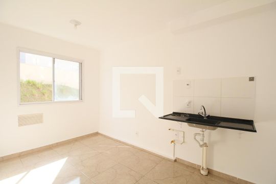 Sala/Cozinha de apartamento para alugar com 1 quarto, 27m² em Vila Nova das Belezas, São Paulo