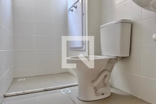 Banheiro Social de apartamento para alugar com 2 quartos, 45m² em Recreio, Rio de Janeiro