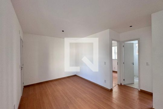 Sala de apartamento para alugar com 2 quartos, 45m² em Recreio, Rio de Janeiro