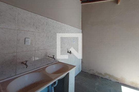 Área de Serviço de casa à venda com 2 quartos, 220m² em Parque Santa Bárbara, Campinas