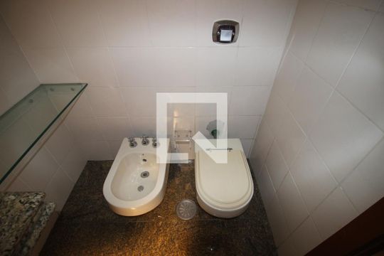 Banheiro da Suíte 2 de apartamento para alugar com 3 quartos, 238m² em Jardim Marisa, Sorocaba