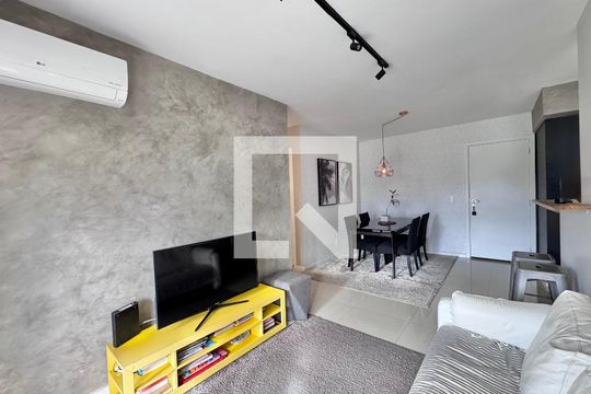 Sala de apartamento à venda com 2 quartos, 64m² em Recreio dos Bandeirantes, Rio de Janeiro