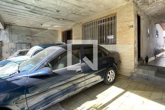 Garagem de casa à venda com 5 quartos, 300m² em Paulicéia, São Bernardo do Campo