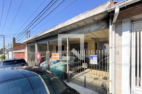 Fachada de casa à venda com 5 quartos, 300m² em Paulicéia, São Bernardo do Campo