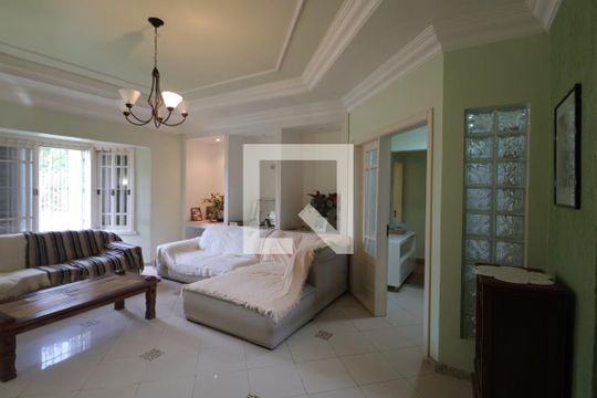 Sala 1 de casa à venda com 6 quartos, 438m² em Nossa Senhora das Gracas, Canoas