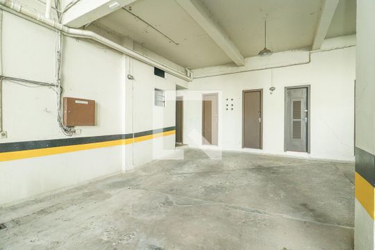 Garagem de apartamento à venda com 3 quartos, 178m² em Petrópolis, Porto Alegre