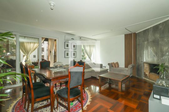 Apartamento à venda com 3 quartos, 178m² em Petrópolis, Porto Alegre