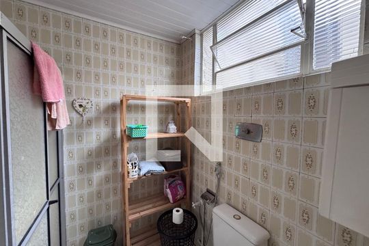 Banheiro de apartamento para alugar com 2 quartos, 72m² em São José, São Leopoldo
