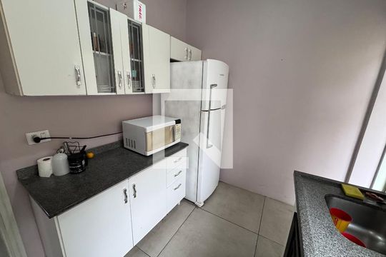 Cozinha de apartamento para alugar com 2 quartos, 72m² em São José, São Leopoldo