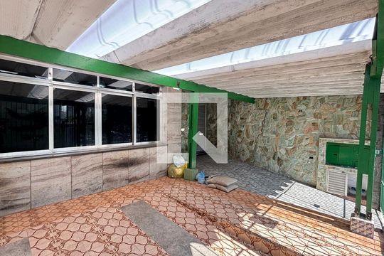 Garagem de casa à venda com 3 quartos, 112m² em Boa Vista , São Caetano do Sul