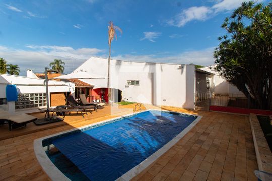 Área comum de casa à venda com 3 quartos, 332m² em Parque Taquaral, Campinas