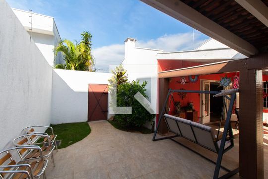 Área comum de casa à venda com 3 quartos, 332m² em Parque Taquaral, Campinas