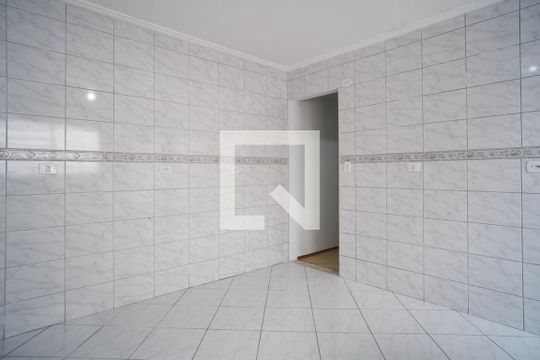 Cozinha  de casa à venda com 4 quartos, 143m² em Jardim Danfer, São Paulo