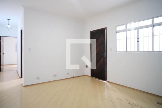 Casa à venda com 4 quartos, 143m² em Jardim Danfer, São Paulo