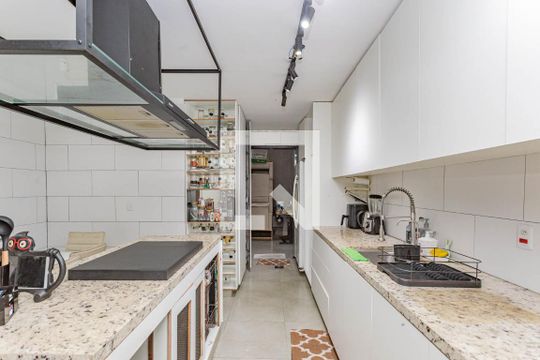 Cozinha de casa à venda com 2 quartos, 110m² em Jardim Previdencia, São Paulo