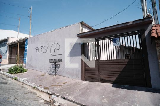 Fachada de casa para alugar com 1 quarto, 70m² em Vila Rio Branco, São Paulo