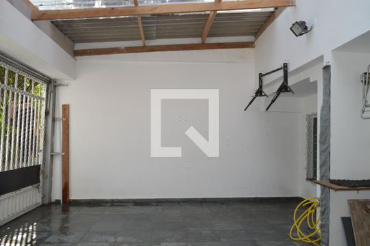 Garagem de casa à venda com 3 quartos, 200m² em Vila Mariana, São Paulo