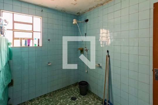 Banheiro de casa à venda com 2 quartos, 380m² em Vila Pirituba, São Paulo