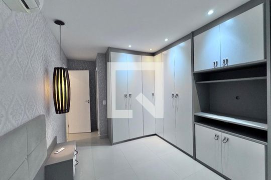 Suíte 1 de casa de condomínio para alugar com 3 quartos, 200m² em Vargem Grande, Rio de Janeiro