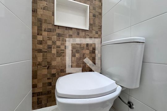 Lavabo de casa de condomínio para alugar com 3 quartos, 200m² em Vargem Grande, Rio de Janeiro