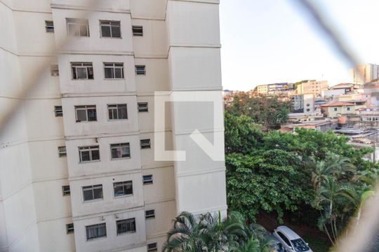 Vista Quarto 2 de apartamento para alugar com 3 quartos, 70m² em Jardim Bom Clima, Guarulhos
