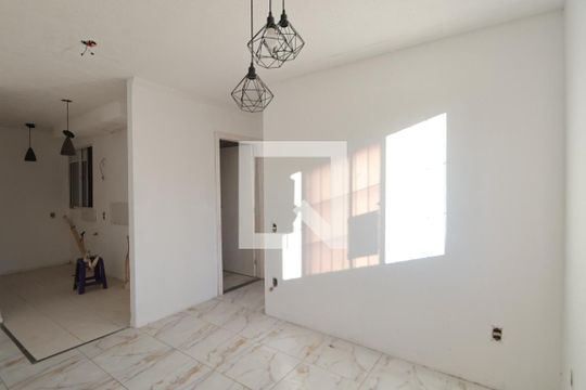 Sala de apartamento à venda com 2 quartos, 45m² em Centro, Canoas