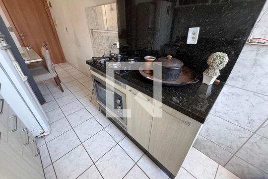 Cozinha de apartamento para alugar com 2 quartos, 50m² em Campina, São Leopoldo