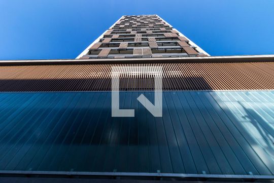 Fachada de apartamento para alugar com 2 quartos, 39m² em Perdizes, São Paulo