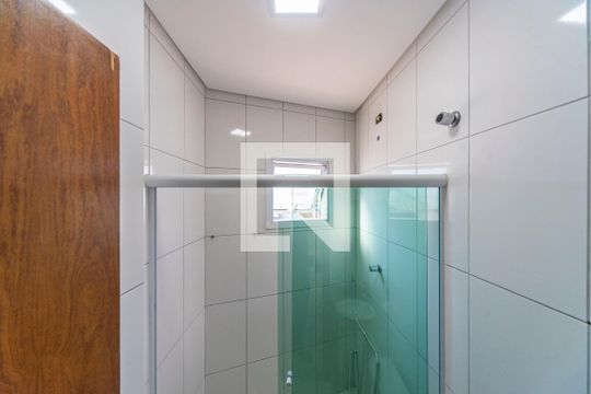 Banheiro 2 de casa para alugar com 3 quartos, 268m² em Vila Linda, Santo André