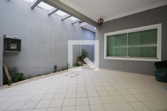 Garagem de casa para alugar com 3 quartos, 138m² em Casa Verde Alta, São Paulo