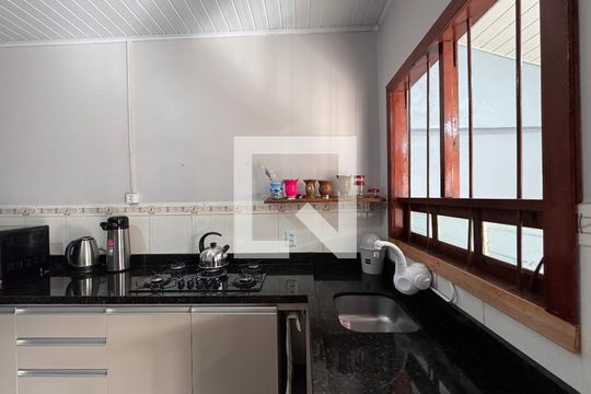 Cozinha de casa à venda com 3 quartos, 75m² em Campina, São Leopoldo