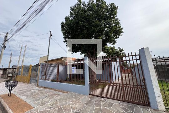 Fachada e placa de casa à venda com 3 quartos, 75m² em Campina, São Leopoldo