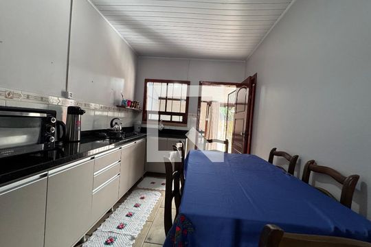 Cozinha de casa à venda com 3 quartos, 75m² em Campina, São Leopoldo
