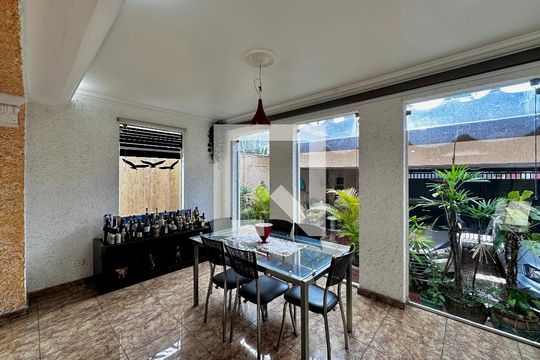 Sala de casa à venda com 2 quartos, 190m² em Jardim Santo Amaro, São Paulo