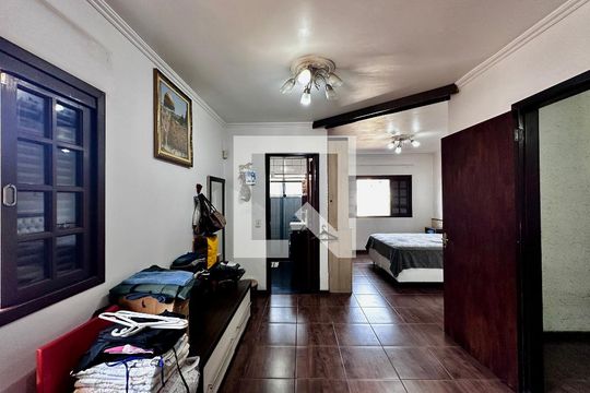 Closet Suíte de casa à venda com 2 quartos, 190m² em Jardim Santo Amaro, São Paulo