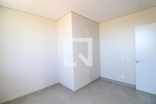 Quarto 2 de casa de condomínio para alugar com 6 quartos, 370m² em Jardim Sul, Uberlândia