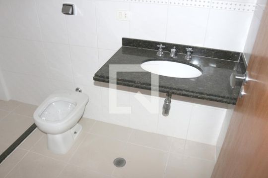 Banheiro da Suíte 2 de apartamento à venda com 3 quartos, 168m² em Barcelona, São Caetano do Sul