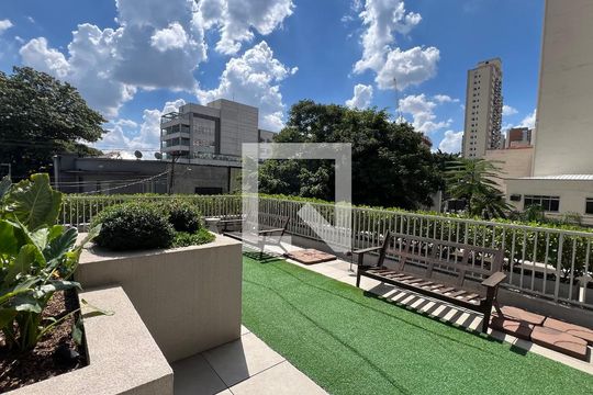 Área comum de kitnet/studio para alugar com 1 quarto, 37m² em Pinheiros, São Paulo