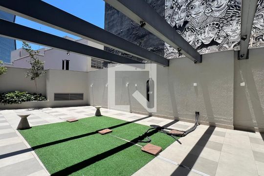 Área comum de kitnet/studio para alugar com 1 quarto, 37m² em Pinheiros, São Paulo