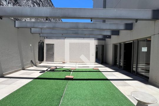 Área comum de kitnet/studio para alugar com 1 quarto, 37m² em Pinheiros, São Paulo
