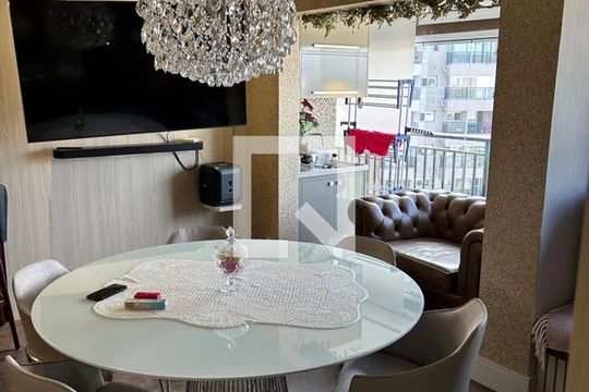 Apartamento à venda com 2 quartos, 78m² em Jardim Tupanci, Barueri
