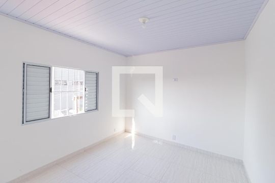 Quarto de casa para alugar com 1 quarto, 60m² em  Vila Santo Antônio, Carapicuíba