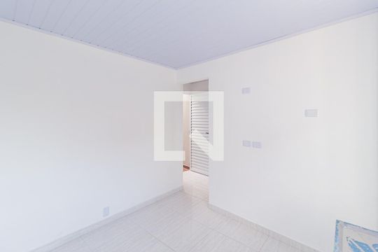 Casa para alugar com 1 quarto, 60m² em  Vila Santo Antônio, Carapicuíba